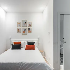Apartment Milanofierapartments Correggio, Mailand