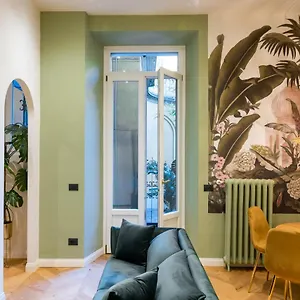 Apartment Youhosty - San Michele Del Carso 14, Mailand