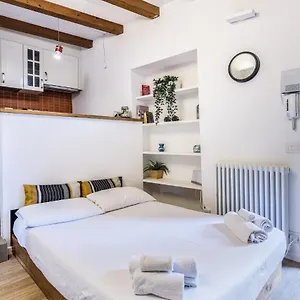 Apartment Secret Navigli, Mailand